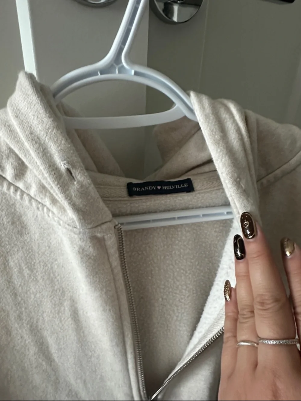 Brandy Melville Cream Fleece Zip Hoodie - Picture 3 of 7